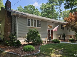 878 Manchester Road, Glastonbury, CT 06033