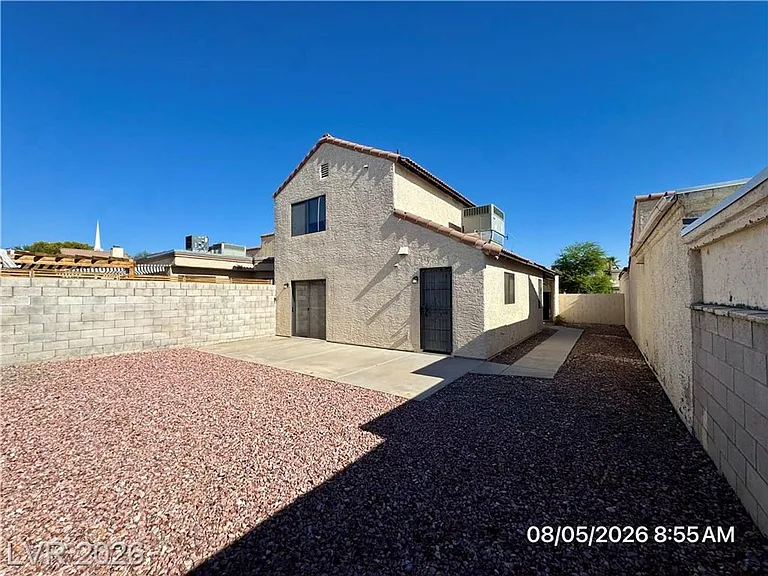 7749 Success Ct — Photo 4