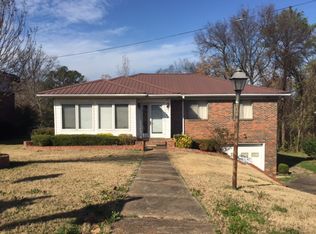 1444 Matt Leonard Dr SW, Birmingham, AL 35211