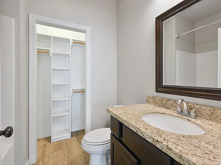 401 Ash St — Photo 10