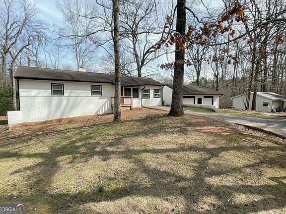 3rd image of 1995 Oak Ct