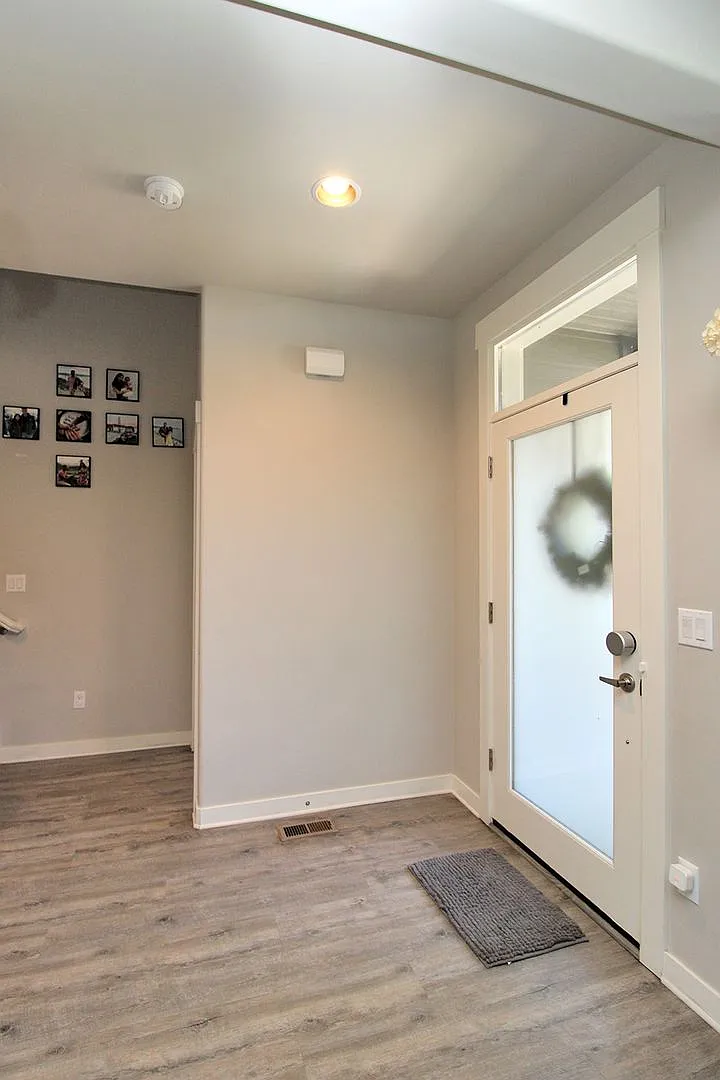 Gorgeous 4 Bed/2.5 Bath House in Recently Developed Hillsboro Community — Photo 3