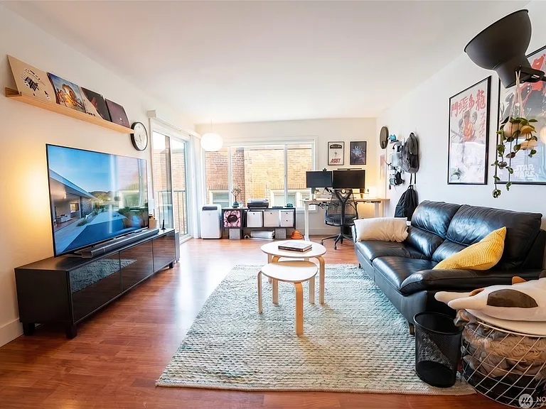 308 Summit Ave E #505 — Photo 4
