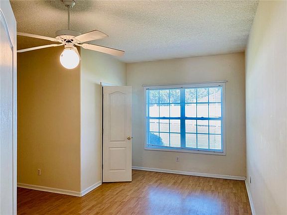 5th image of 139 Dalton Cody Dr