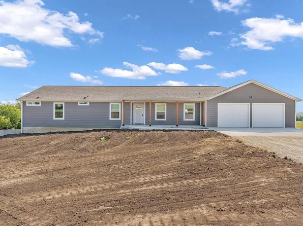 6126 NE Kincaid Rd, Topeka, KS 66617