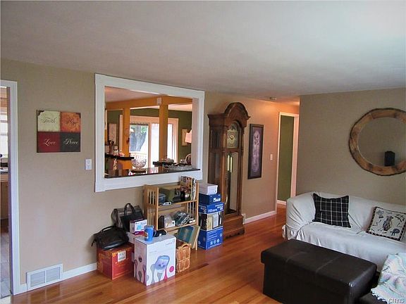 4th image of 216 Lynnhaven Dr