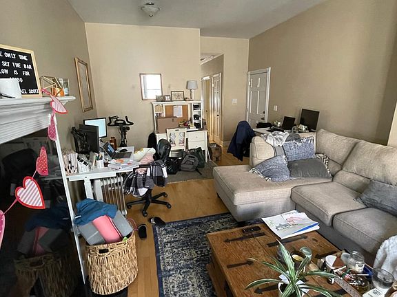 4th image of 2764 N Lincoln Ave APT 4