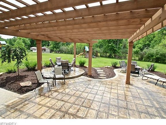 2nd image of 9582 Amberwood Ct