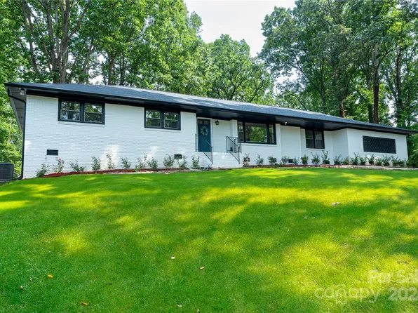 4600 Easthaven Dr, Charlotte, NC 28212