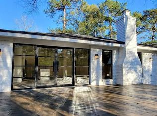 33 S Waxberry Rd, Spring, TX 77381