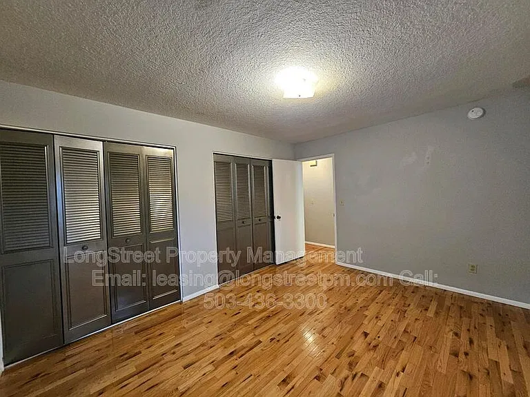 4606 NE Broadway St — Photo 6