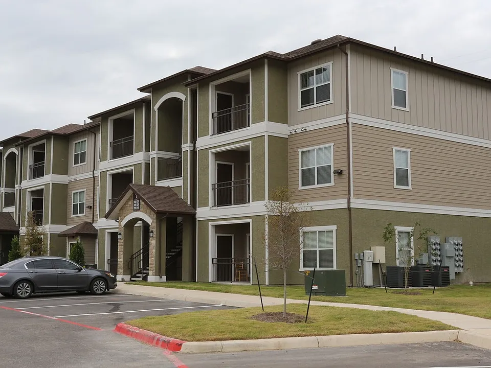Paso Fino Apartment Homes