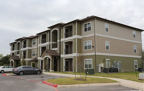 Paso Fino Apartment Homes Photo 1