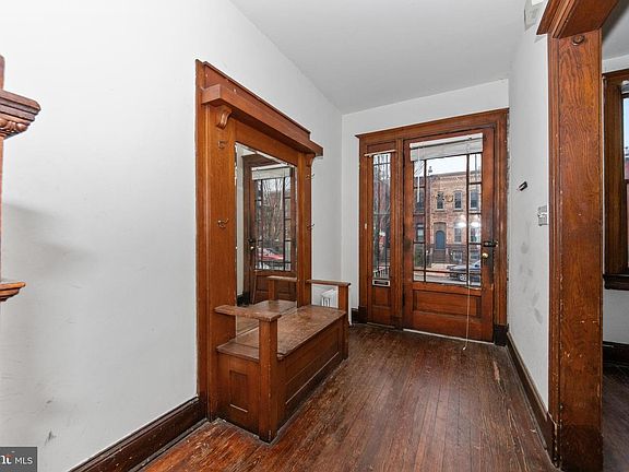 4th image of 1014 Independence Ave SE