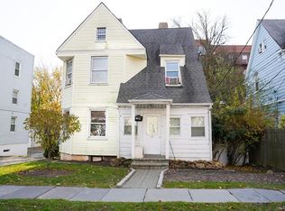 38 Trinity Pl, New Rochelle, NY 10805