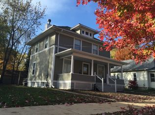 536 Oak Ave, Aurora, IL 60506