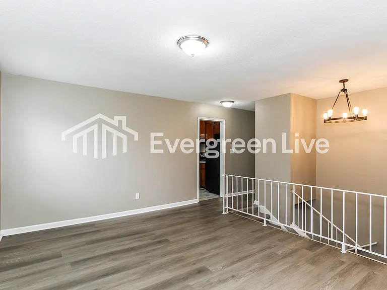 3016 Kathy Ln — Photo 3