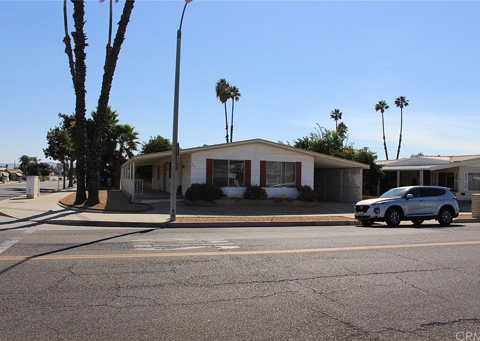 1st image of 909 W Johnston Ave