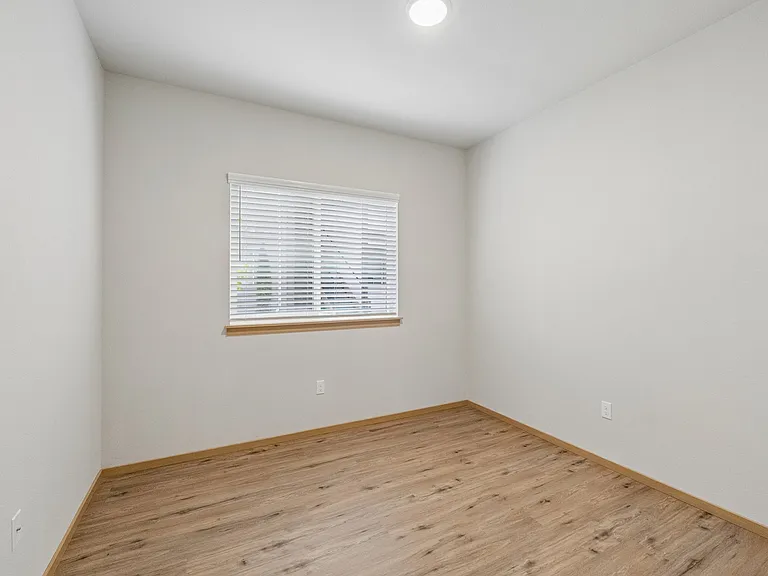 Ridgeline Apartments — Photo 17