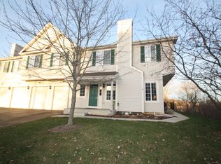 502 Fox Ridge Dr, Fox Lake, IL 60020