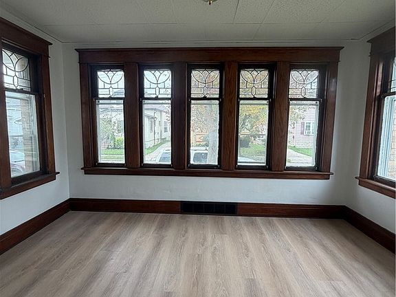5th image of 73 Hedwig Ave