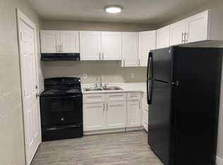 1/2 half first months rent! Modern, Single-Level Apartment in Midtown Phoenix, Phoenix, AZ 85015