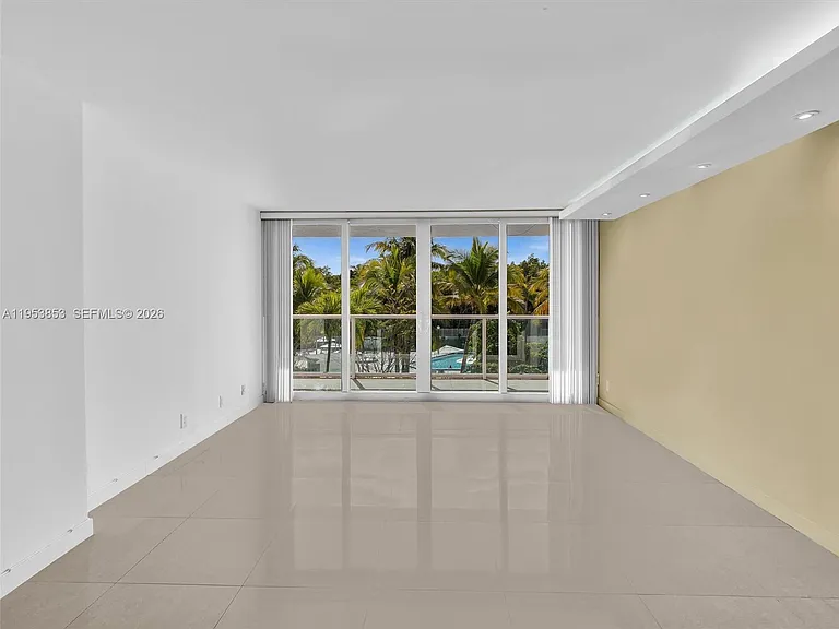 100 Bayview Dr #223 — Photo 12