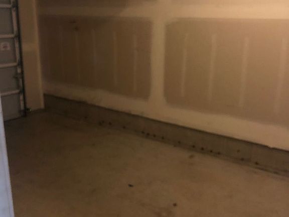 3rd image of 1716 E Illinois St