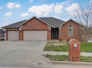 2104 S Gristmill Ct, Ozark, MO 65721