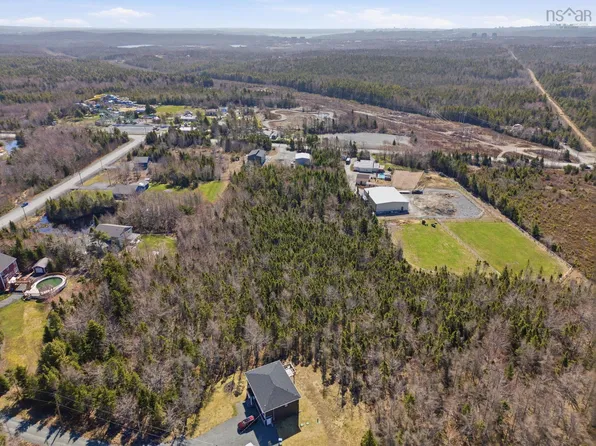 Cranley Rd, Hammonds Plains, NS B4B 1P7