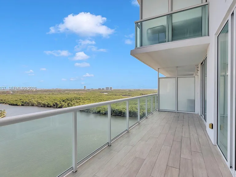400 Sunny Isles Blvd #1903 — Photo 2