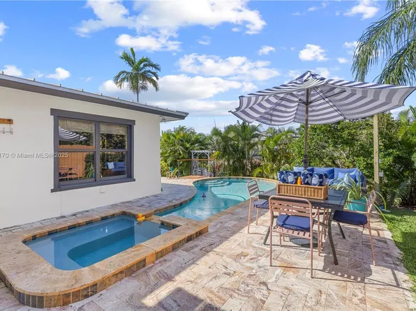 1457 SE 7th St, Deerfield Beach, FL 33441