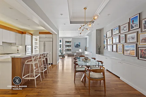 Sold by Coldwell Banker Warburg | media 3