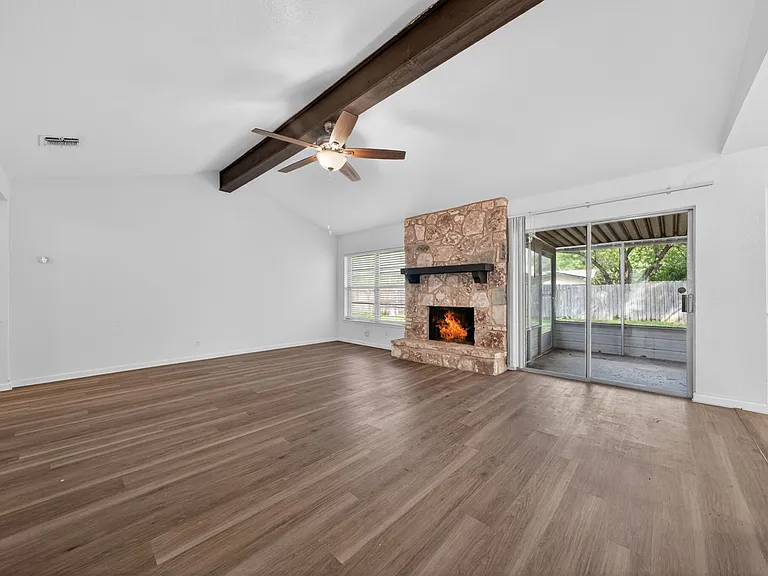 4659 Wetz Dr — Photo 6