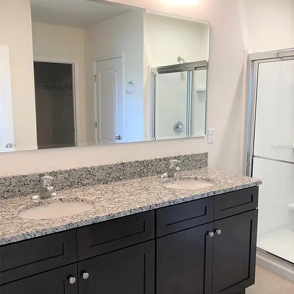 194 Saint Thomas Dr — Photo 18