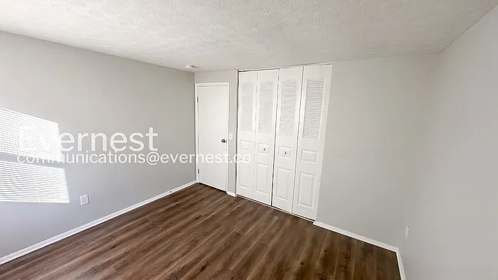 2865 Chatsworth Way — Photo 9