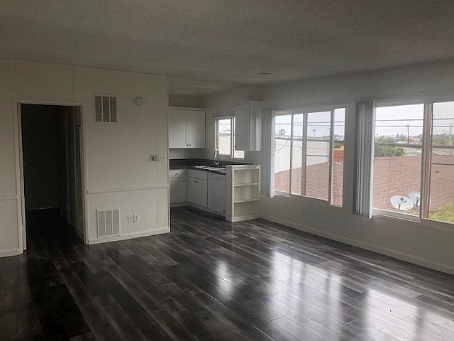 1st image of 517 Avenue G APT H