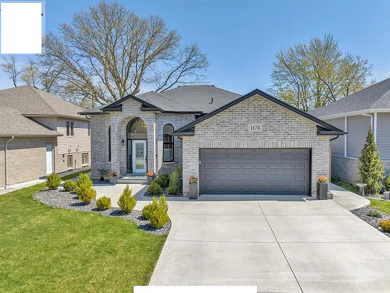 1178 Edward Ave — Photo 1