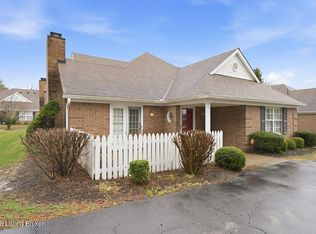 8202 Fox Hall Pl, Lyndon, KY 40242