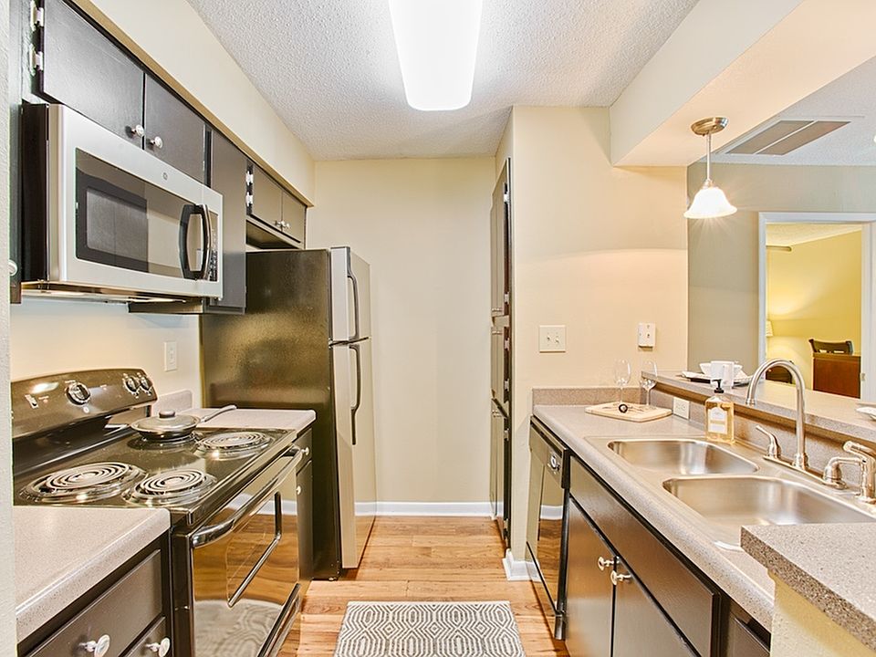 2 Bedroom Luxury-Classic Style