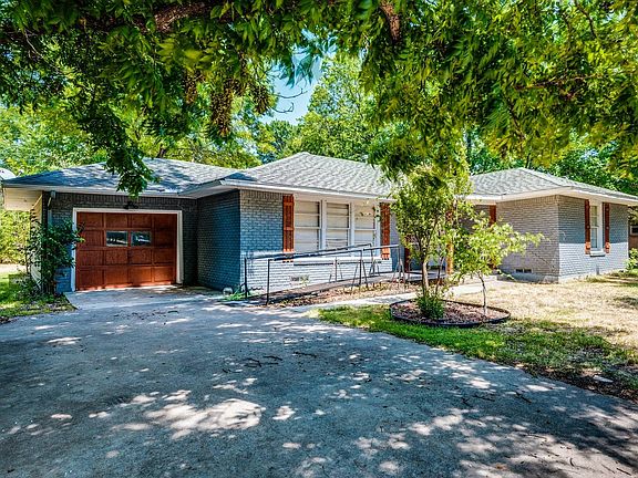 5th image of 504 John Arden Dr