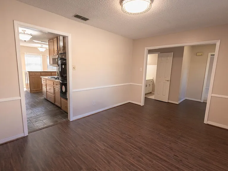 1206 Marigold Ln — Photo 14