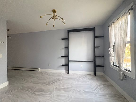 2nd image of 152 Van Horne St APT 4