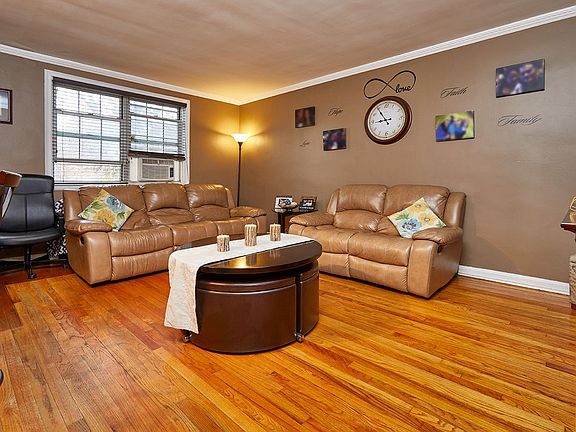 2nd image of 13822 78th Ave APT B