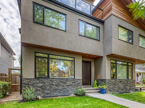 1935 47 Ave SW, Calgary-57_10052020