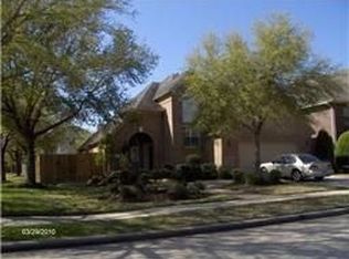 6322 Los Coyotes Dr, Pasadena, TX 77505