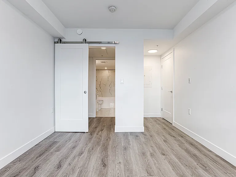 22575 Brown Ave — Photo 18