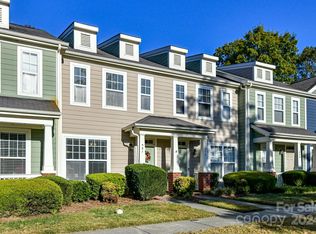 331 Hurston Cir, Charlotte, NC 28208