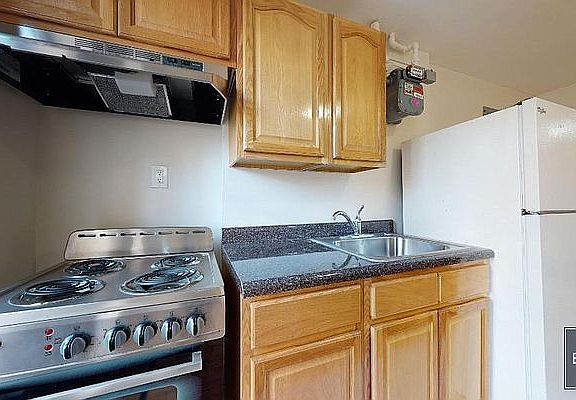3rd image of 1972 3rd Ave #8