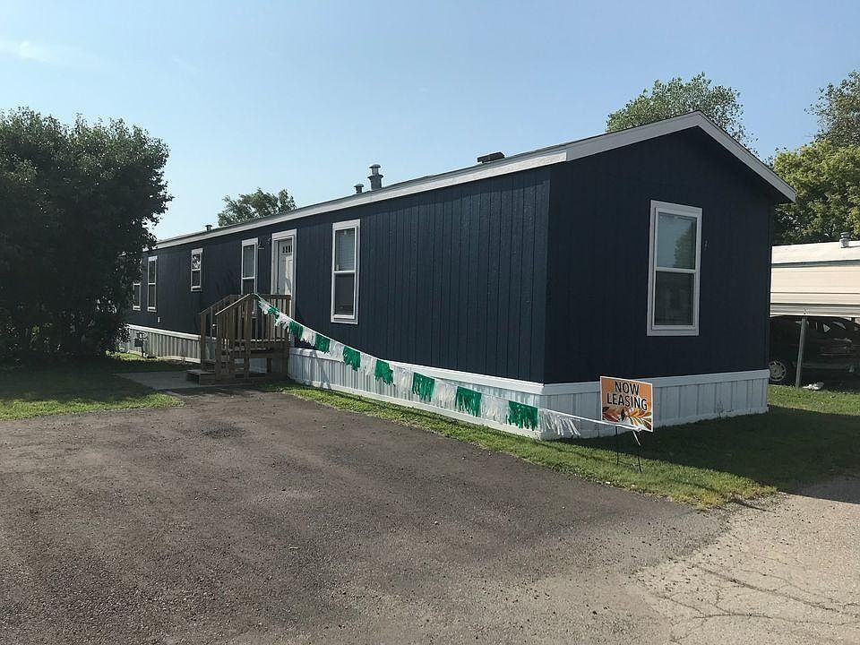 1st image of 103 Woodside Vlg